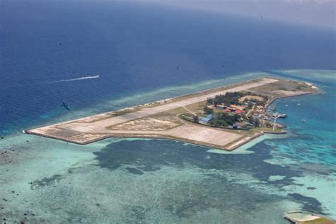 It is located in extremely deep waters to at least 2000 meters. 9M0W - Layang Layang - Swallow Reef - Spratly - News