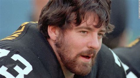 .football offensive tackle who played nine full seasons in the national football league for the please share his story to help raise awareness of cte and brain damage in former football players. Kevin Turner, former NFL player, diagnosed with CTE - CNN