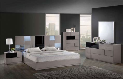 Modern Bedrooms Sets Modern Bedroom Set Onda In White Color 3313on