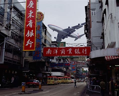 See The Crazy Landings At Kai Tak Closed 20 Years Ago