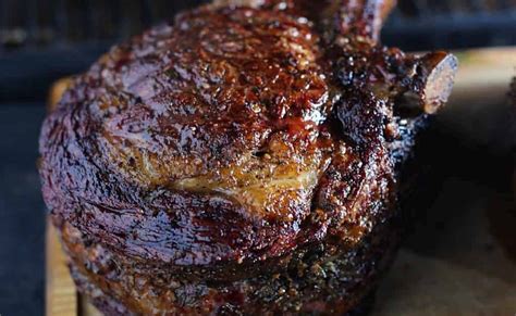 Prime rib is a naturally tender cut, a long slow cook would be a waste of time and wouldn't develop a flavorful crust on the exterior of the meat, not as much as high heat cooking anyhow. Prime Rib At 250 Degrees - Answered How Long To Cook Prime Rib At 250 Degrees F Gud2know - I ...