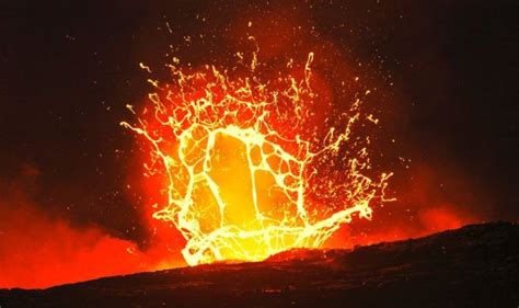 Volcano Apocalypse ‘blobs Beneath Pacific And Africa Could Coat Earth
