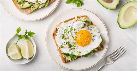 Bagel Toppings For Breakfast Lunch And Dinner Insanely Good