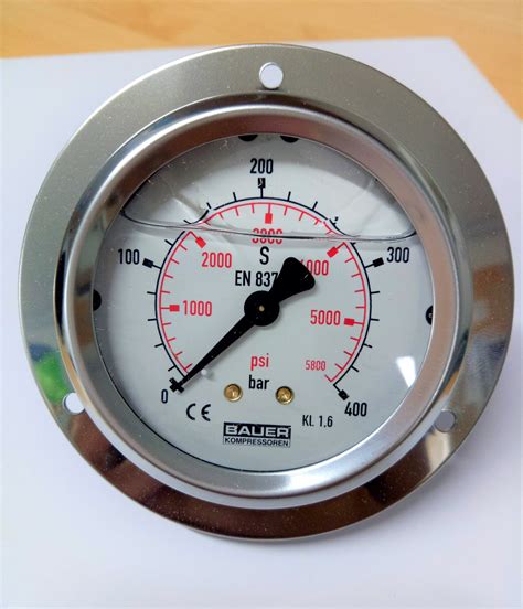 N2623 Pressure Gauge 0 400 Bar With Front Ring Complete Diving
