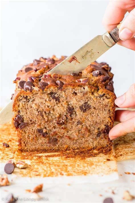 Preheat your oven to 350°f (177°c) and oil an 8.5x 4.5 loaf pan. The Best Vegan Banana Bread - The perfect vegan banana ...