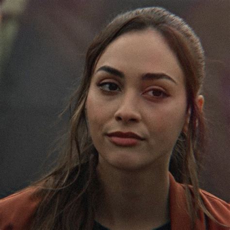 Icons Raven Reyes The 100 Raven The 100 Lindsey Morgan The Hundred The 100 Raven Lindsay
