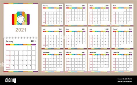 Colorido Calendario De Pared Para 2021 Sobre Fondo Beige La Semana Comienza El Domingo 2021