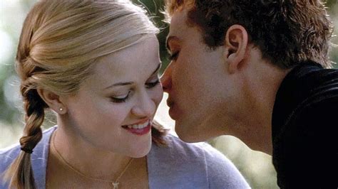 Cruel Intentions Tv Show Spoilers Reese Witherspoon Will Not Return As