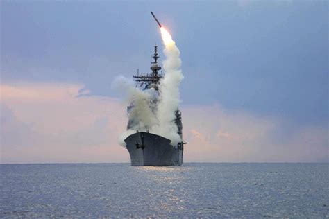 Fileuss Cape St George Cg 71 Fires A Tomahawk Missile In Support Of