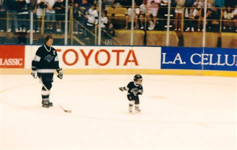 Wayne Gretzky And Son Kings Hockey Wayne Gretzky Basketball Court