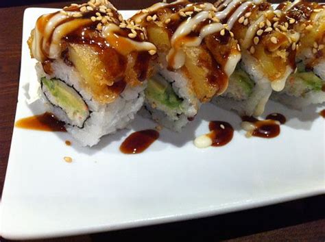 In a blender, mix the crushed ice, 12 cherries and the cherry syrup. Golden Dragon Rolls | Sushi, Recipes, Dragon roll recipe