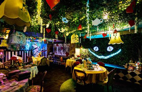 An Immersive Alice In Wonderland Bar Is Coming To New York City