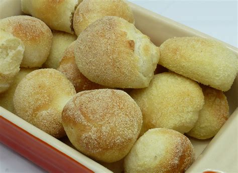 Tomato and mozzarella dough balls. SiliconeMoulds.com Blog: Doughballs with Mozzarella and ...