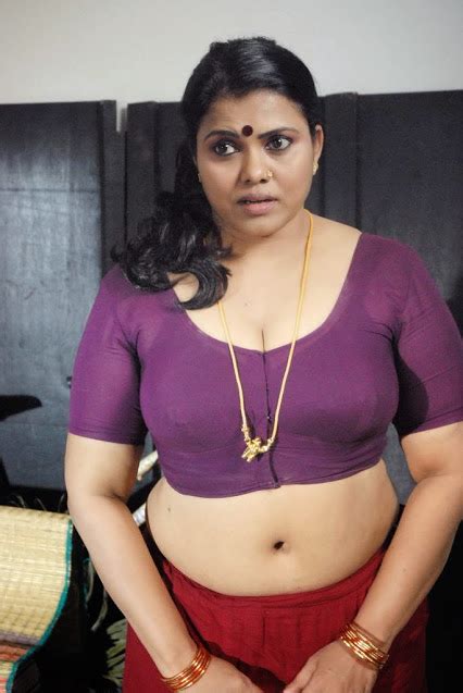 Hot Actress Telugu Aunty Without Saree Photo