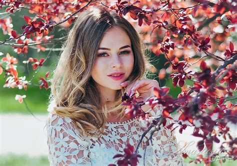 Online Ukrainian Single Juliya From Nikolaev 30 Yo Hair Color Brown