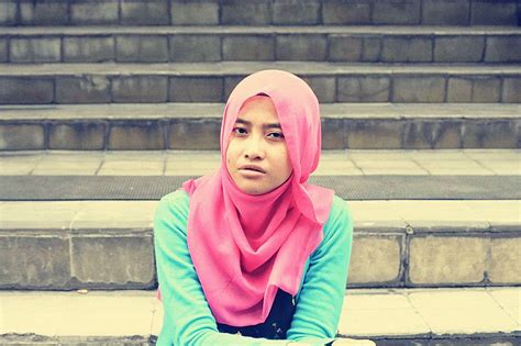 Gaya foto selfie hijab ala selebgram | daily ootd. Foto Hunting Hijab - Ide Siswa