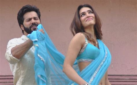 Varun Dhawan And Kriti Sanon Set Gaiety Galaxy On Fire With Their Dance Moves As They Launch The
