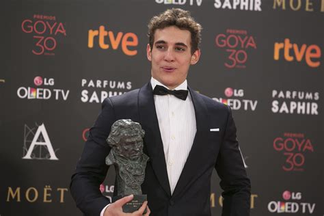 Confirmacion de la cuarta temporada (spanish/spain). Elite: la nuova serie Netflix con gli attori della Casa di ...