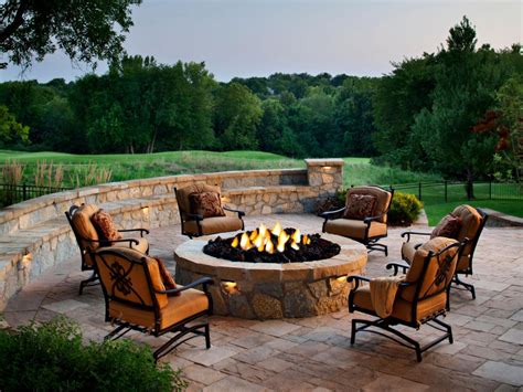 Should I Install An Outdoor Fireplace Or Firepit Jt Landscaping