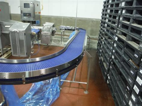 180 Degree Rh Conveyor Plastic Interlock Belt 12 In Wide 22 Ft Long