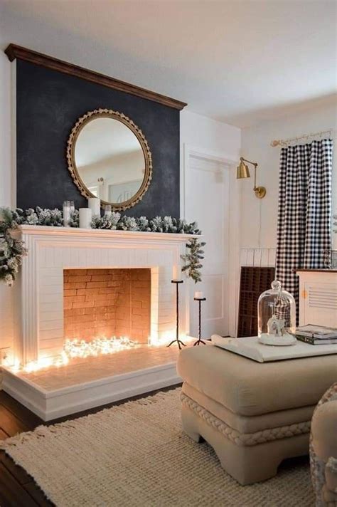 Pin By Lady Vintage On Kerstmis Home Fireplace Cottage Living Rooms