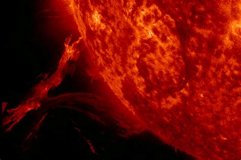 How The Suns Powerful Outbursts Affect Life On Earth