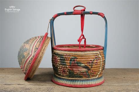 Round handmade wicker sparsed water hyacinth large basket with handles. Original Chinese Woven Wicker Baskets