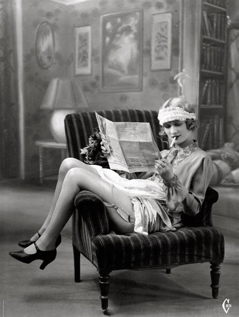 1920s Flapper Girl Roldschoolcool
