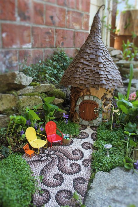 Mini Garden Ideas That Will Definitely Make Your Garden Outstanding
