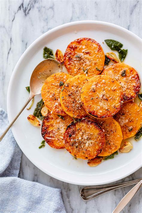 How To Make Baked Squash With Garlic And Parmesan