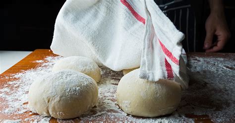 Make your own delicious bread and treat yourself and your family with this basic bread recipe has flour, water and yeast as the only ingredients. How to Make Two-Ingredient Pizza Dough