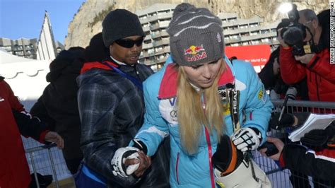Lindsey Vonn Watched By Tiger Woods Cant Complete Downhill Cnn