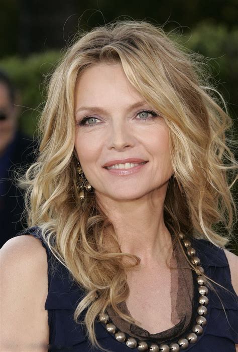 Michelle Pfeiffer Womens Hairstyles Cool Hairstyles Older Women