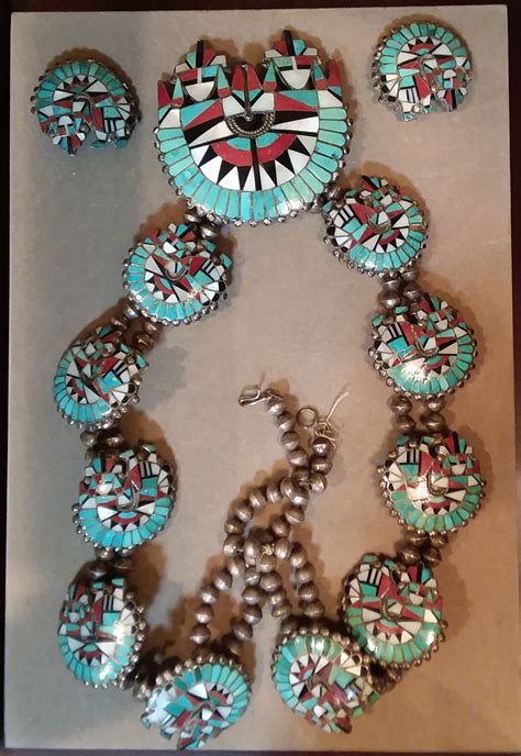 Unknown Native American jewelry set | Collectors Weekly