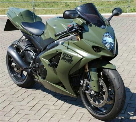 The Green Bullet Sport Bikes Suzuki Gsxr Motorcycle
