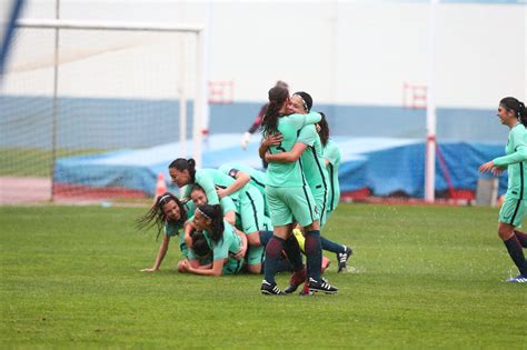 Check spelling or type a new query. Futebol feminino: Portugal, Rússia, México e Estados ...