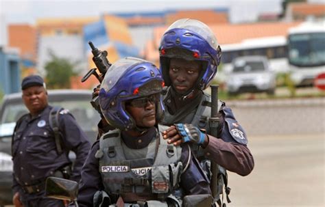 Angola “o Cidadão Tem Mais Medo De Um Polícia Do Que De Um Bandido”