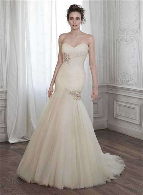 Glamour Mermaid Strapless Champagne Color Tulle Ruched Wedding Dress