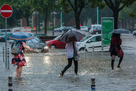 New Research Suggests Extreme Rainfall Across The World Is Connected