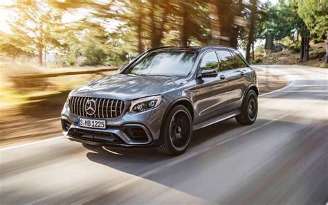 It earns points for its spacious front seats and nimble. Comparison - Mercedes-Benz GLC-Class AMG GLC 43 2018 - vs - Mercedes-Benz GLA-Class AMG GLA45 ...