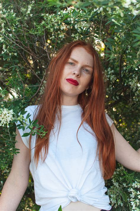 Ginger Redhead Redhair Lipstick Redlips Grass Photography Photo