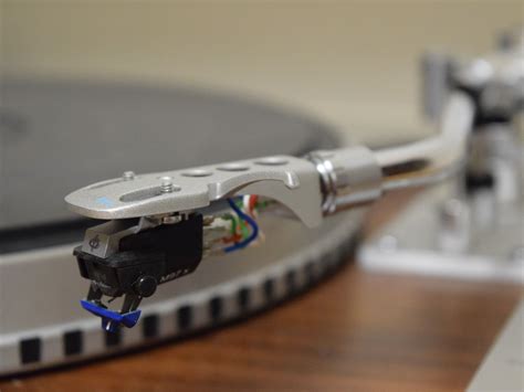 How To Replace A Turntable Cartridge Stylus And Headshell Turntable