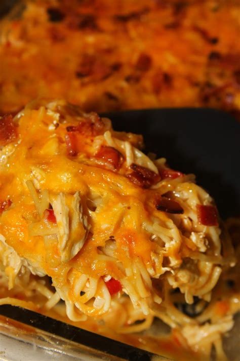 Checkout these simple crock pot chicken ranch tacos at laaloosh.com. The Pioneer Woman's Chicken Spaghetti Casserole | Recipe ...