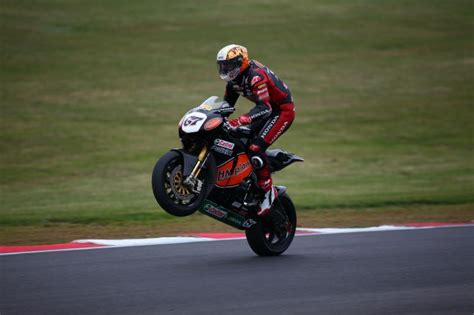 Brands Hatch Bsb Shane Byrne Wins Race Two Mcn