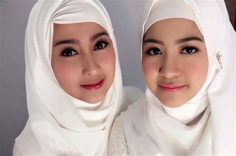 Akun ini merukapan fanpage yang dikelola admin yang merupakan desy ratnasari fans club. 4 Potret Nasywa Nathania Hamzah, Putri Tunggal Desy ...