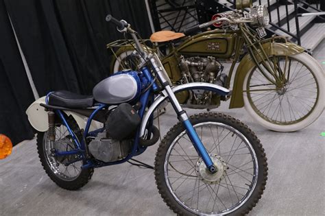 1 for sale starting at $7,000. OldMotoDude: 1966 Suzuki RA66 Factory Racer sold for ...