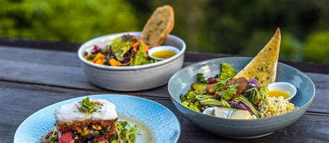 Awana Pool and Lounge at Kamandalu Ubud - Healthy Food and Smoothie