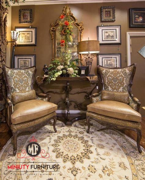 Sebuah ruang keluarga yang tenang. 2 kursi santai ruang keluarga dan meja konsul | MINIUTY FURNITURE