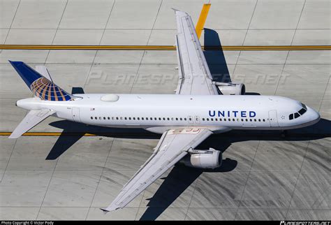 N465ua United Airlines Airbus A320 232 Photo By Victor Pody Id 601901