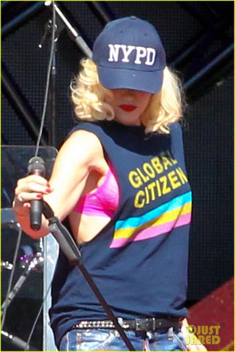 Gwen Stefani Flashes Pink Bra At Global Citizen Festival Soundcheck Photo 3205572 Gavin